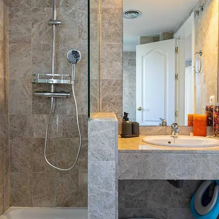 דירה Puerto Banus Chic Spacious Modern 3 Bedrooms 2 Bathrooms Golf Pool מארבלה