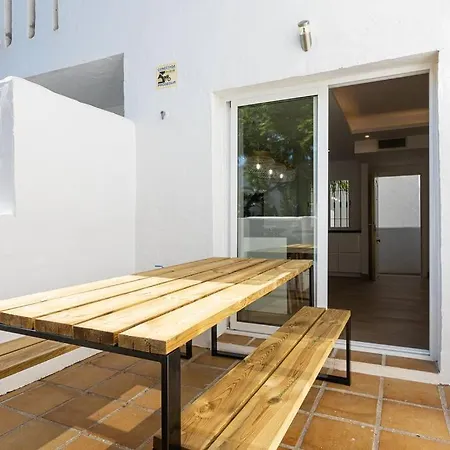 Puerto Banus Chic Spacious Modern 3 Bedrooms 2 Bathrooms Golf Pool דירה מארבלה